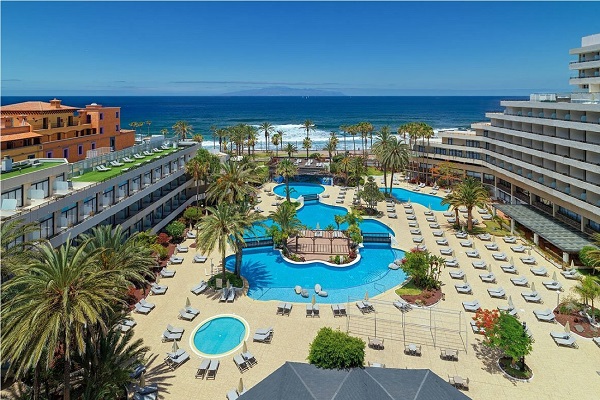 How H10 Hotels grew their marketing database by capturing first-party data?